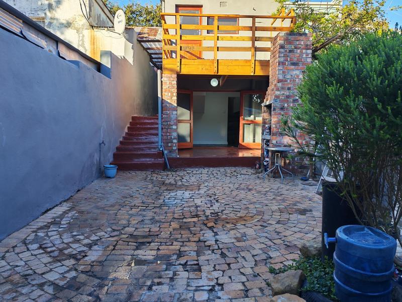 2 Bedroom Property for Sale in Woodstock Upper Western Cape